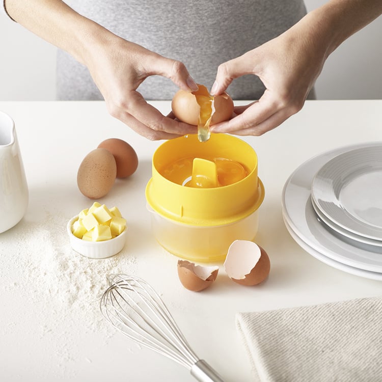 Egg Yolk & White Separator – Easy Baking Kitchen Tool