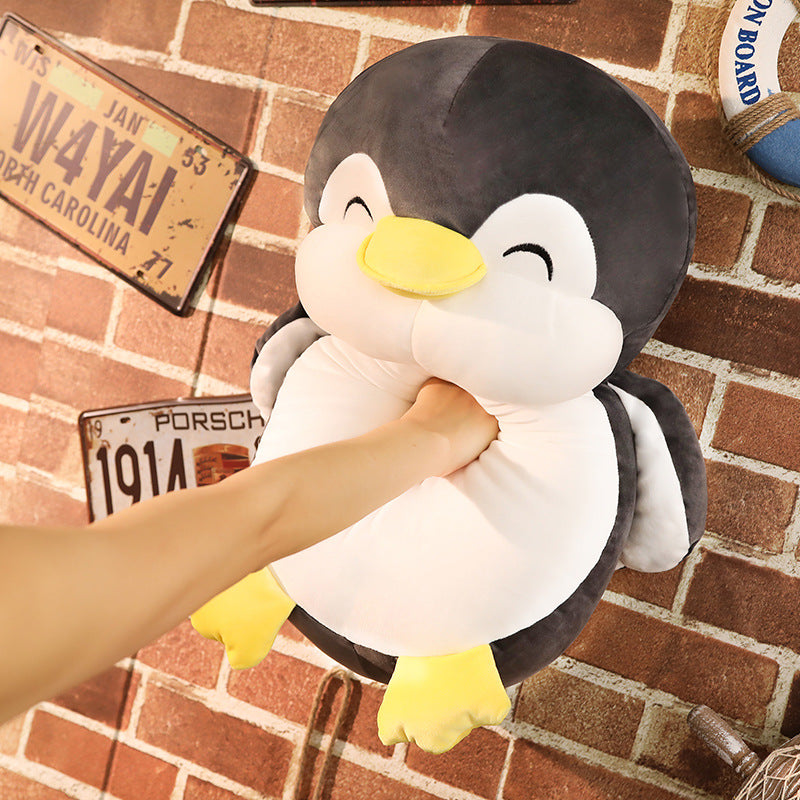 Soft Plush Penguin Toy – Cuddly Stuffed Animal Doll (30cm / 45cm / 55cm)